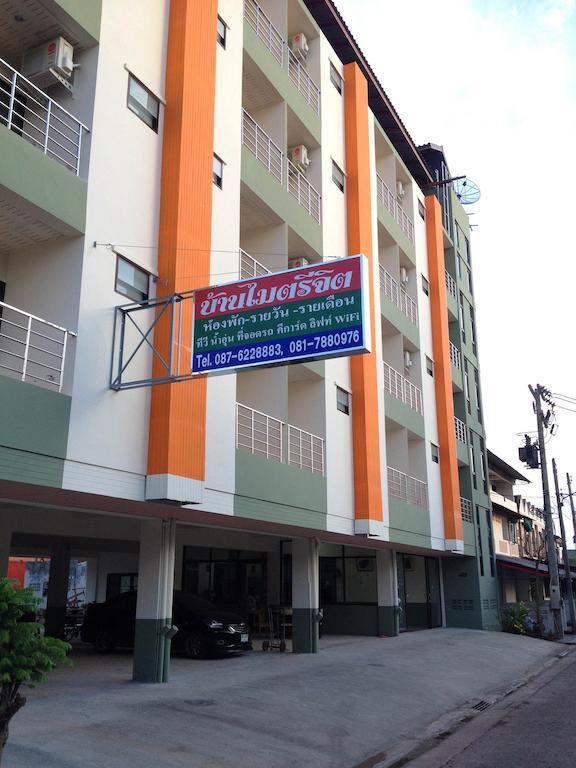 Baan Mitreejit Lägenhet Surat Thani Exteriör bild
